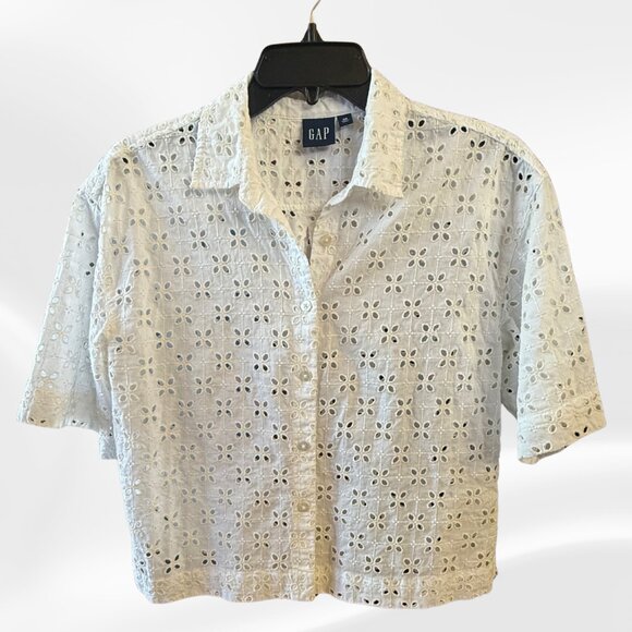 GAP White Eyelet Button Down Blouse XS Short Sleeve Cotton Versatile Top - Picture 1 of 12